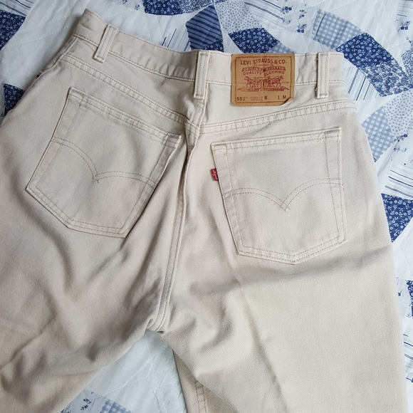 Pristine Levi's 551rlxd fit tapered leg white jean - Picture 5 of 8